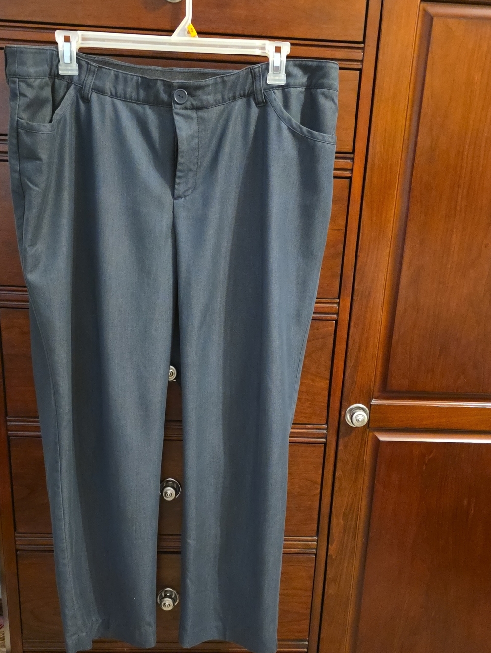 Covington Men's Straight-Leg Dress Pants – Charcoal